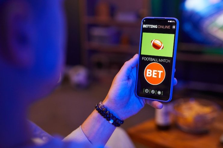Antarmuka aplikasi mobile coolroms menampilkan menu utama sportsbook dan permainan live-dealer